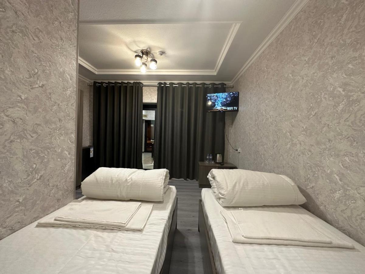 Byond Hotel & Hostel Tashkent Exterior foto